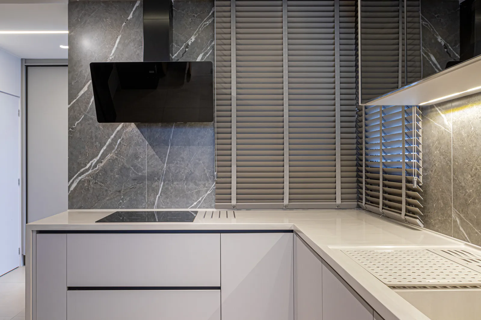 Lumini AH&V — projeto de interiores